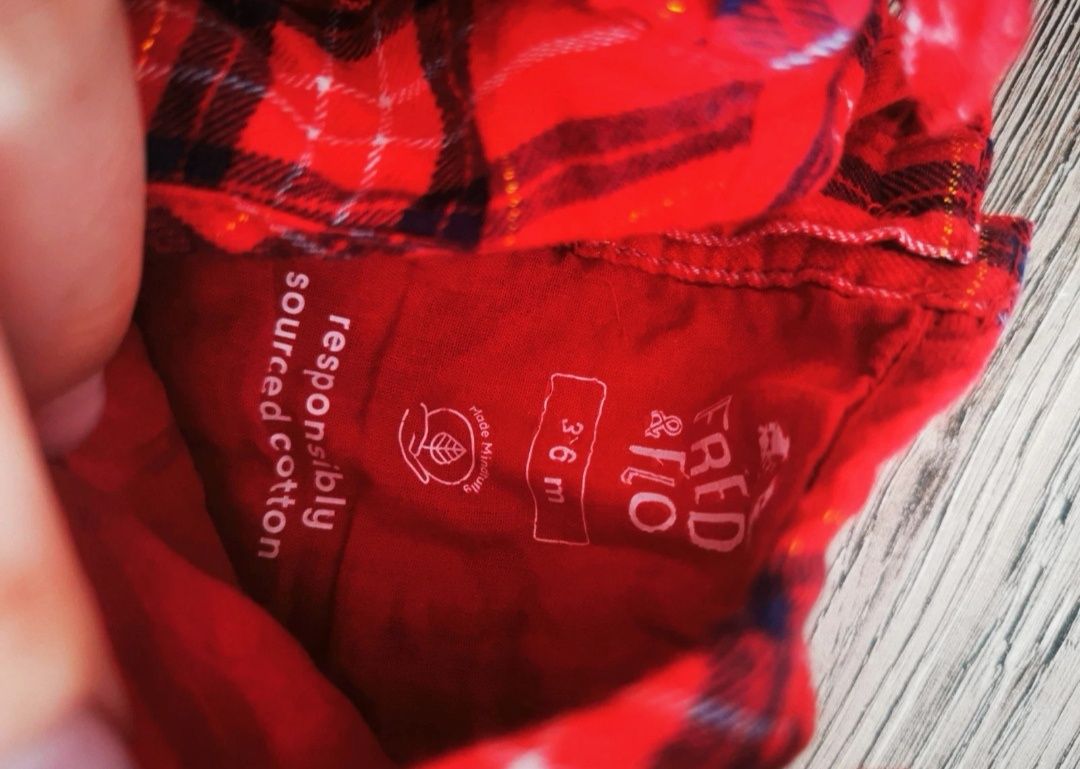 Sukienka w kratkę dla dziewczynki