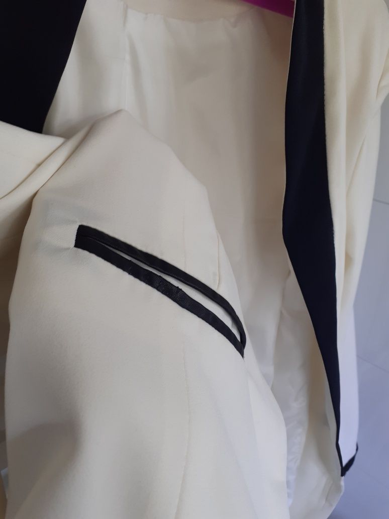 Zestaw czarno-biały żakiet garnitur spodnie na kant