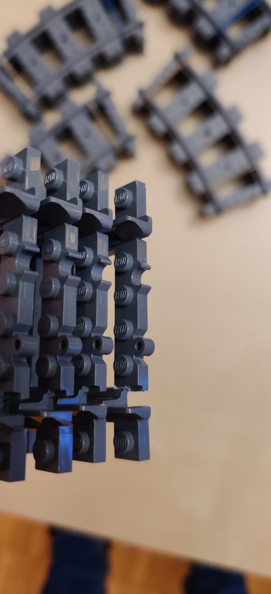 Lego tory - 16x 53400 (łuki) i 4x 53401 (proste)