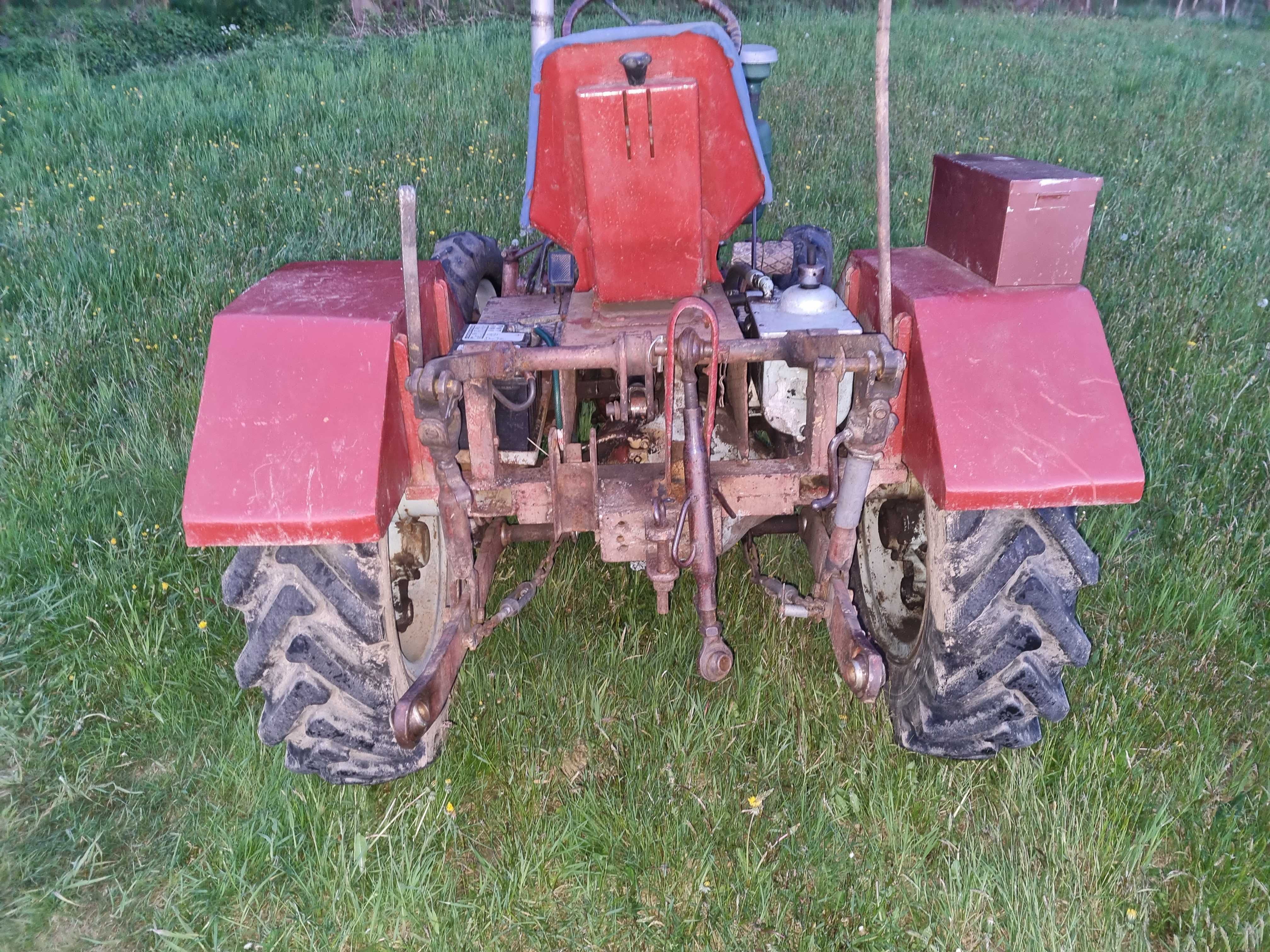 Ursus C328 - traktor SAM