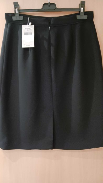 Saia preta clássica - Nova - Traje académico