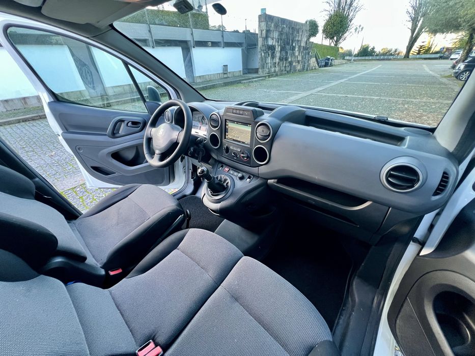 Peugeot Partner 1.6 Hdi 100cv GPS/3Lug./AC