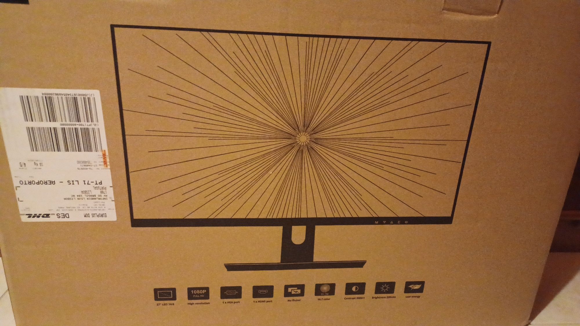 Monitor 27" Led marca YNSYS