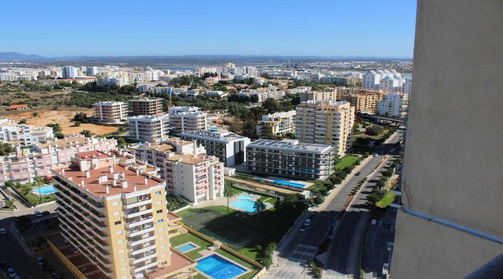 Arrenda-se T1 até maio - na praia da rocha