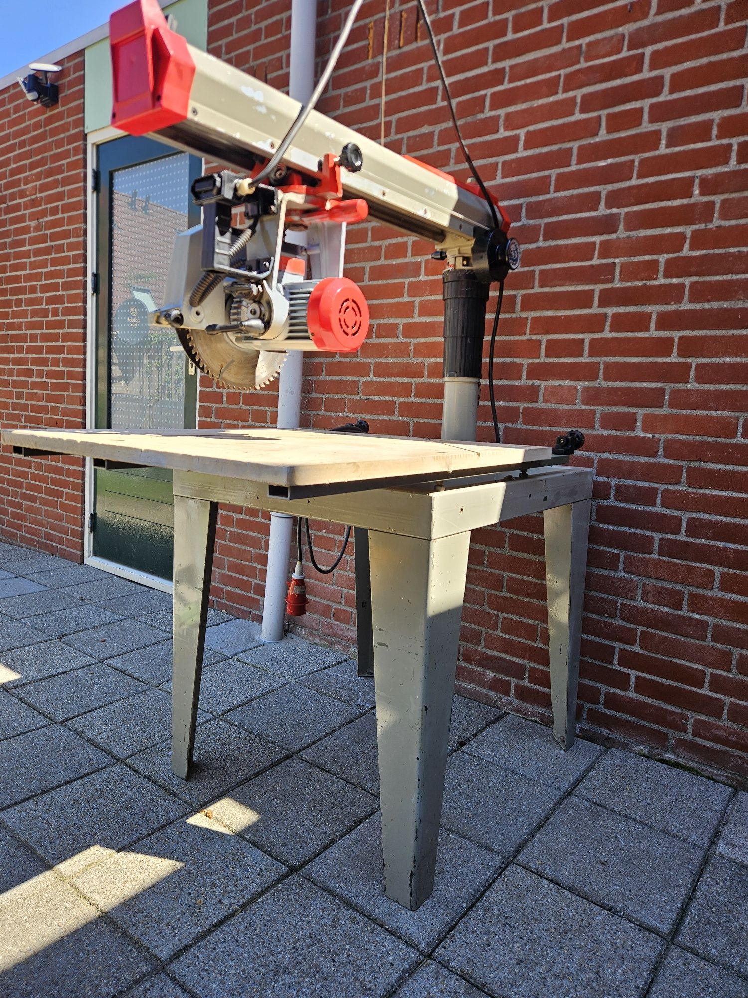 Omga Radial Piła Radialna/Ukośnica Dewalt