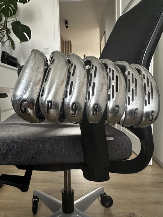 Komplet Kijów Golfowych Wilson Staff Iron (5-G) + 3 Wedge Pro + Torba!