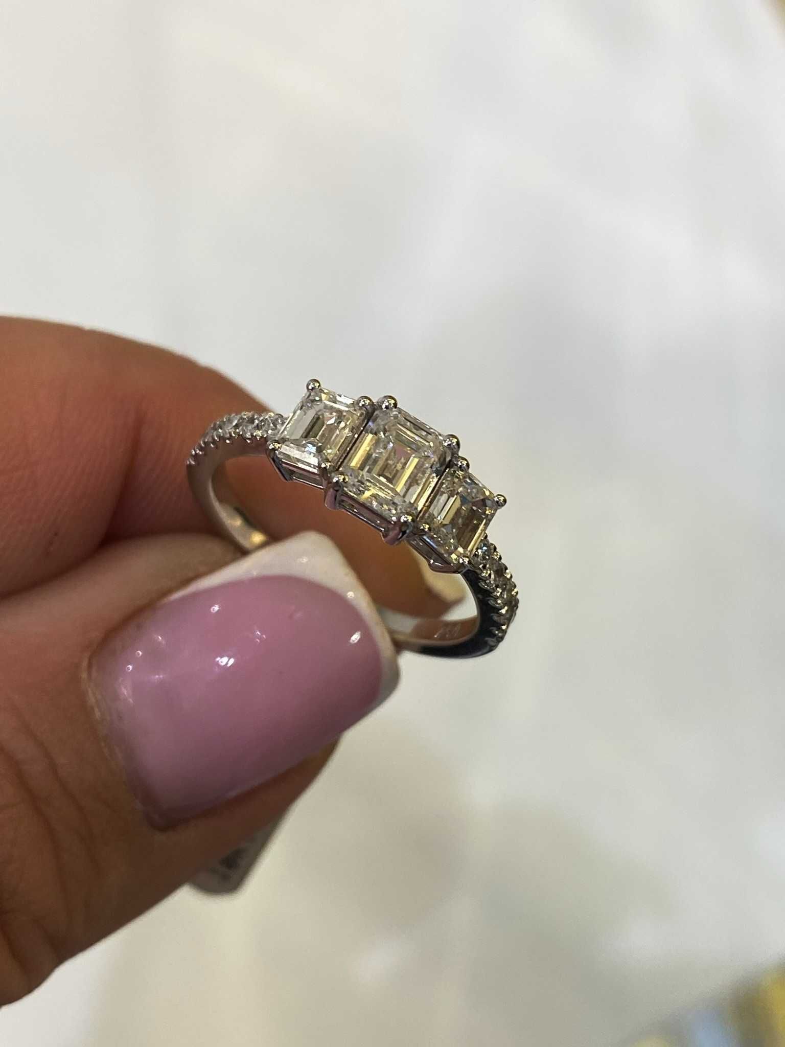 Pierścionek Infinity z diamentami 1.79 CT D-F-G VVS-VS-SI Cert HRD