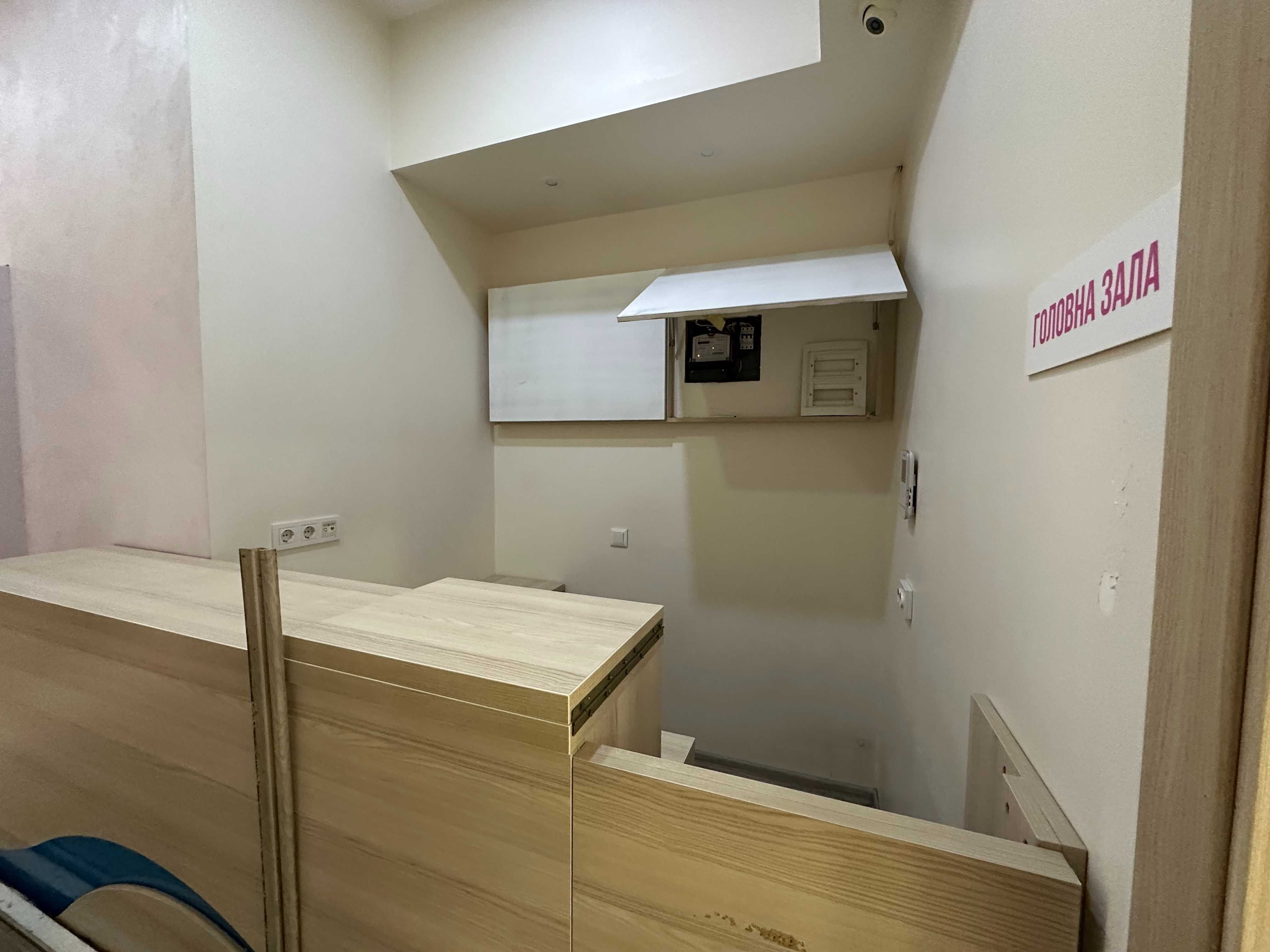 Продаж комерційного приміщення 108 м2 Саксаганського 45