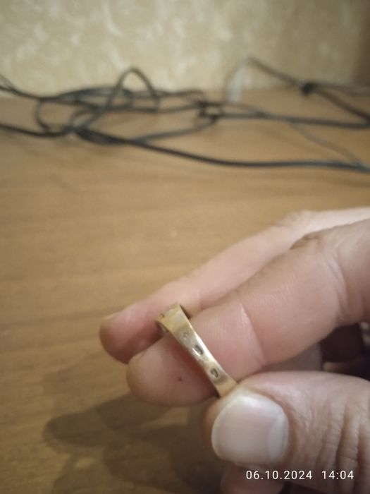 Перстень золотой 585' 5,2г 21р