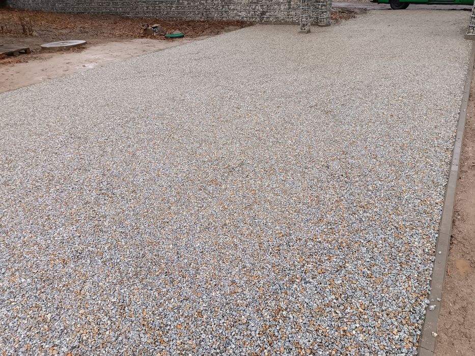 Kruszywo betonowo- ceglane/ gruz/ tłuczeń/ piasek/ ziemia