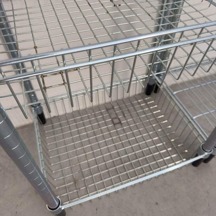 Conjunto de 2 estantes com garrafeira em aço