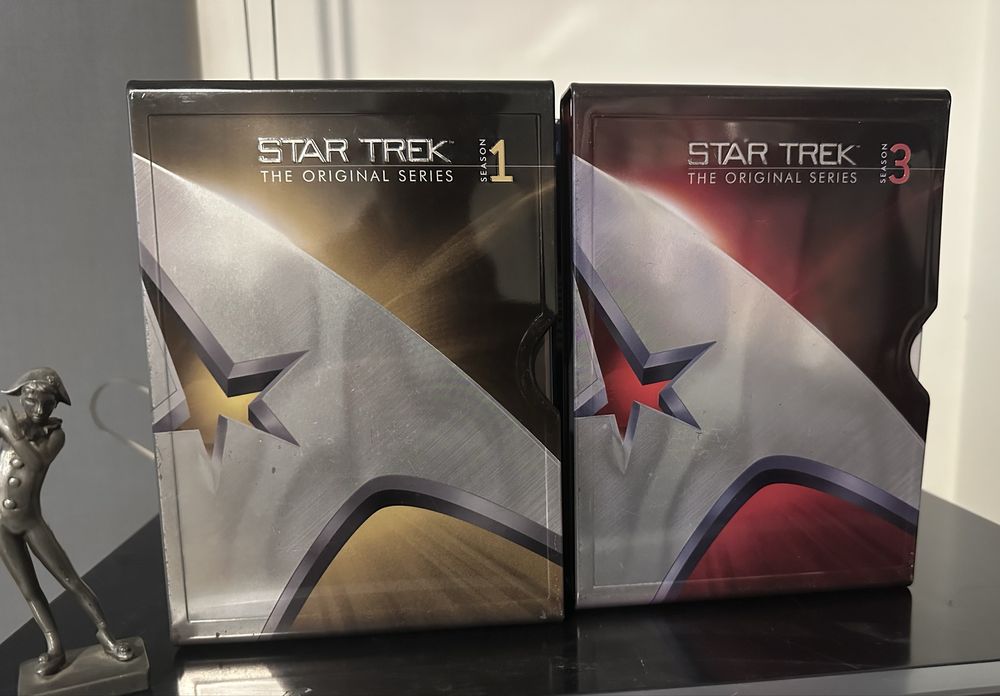 Séries em DVD - Battlestar Galactica e Star Trek - 40 dvd's