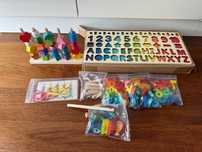 Drewniana tablica z cyframi i literami Montessori