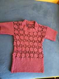 Niepowtarzalny ręcznie wykonany sweterek