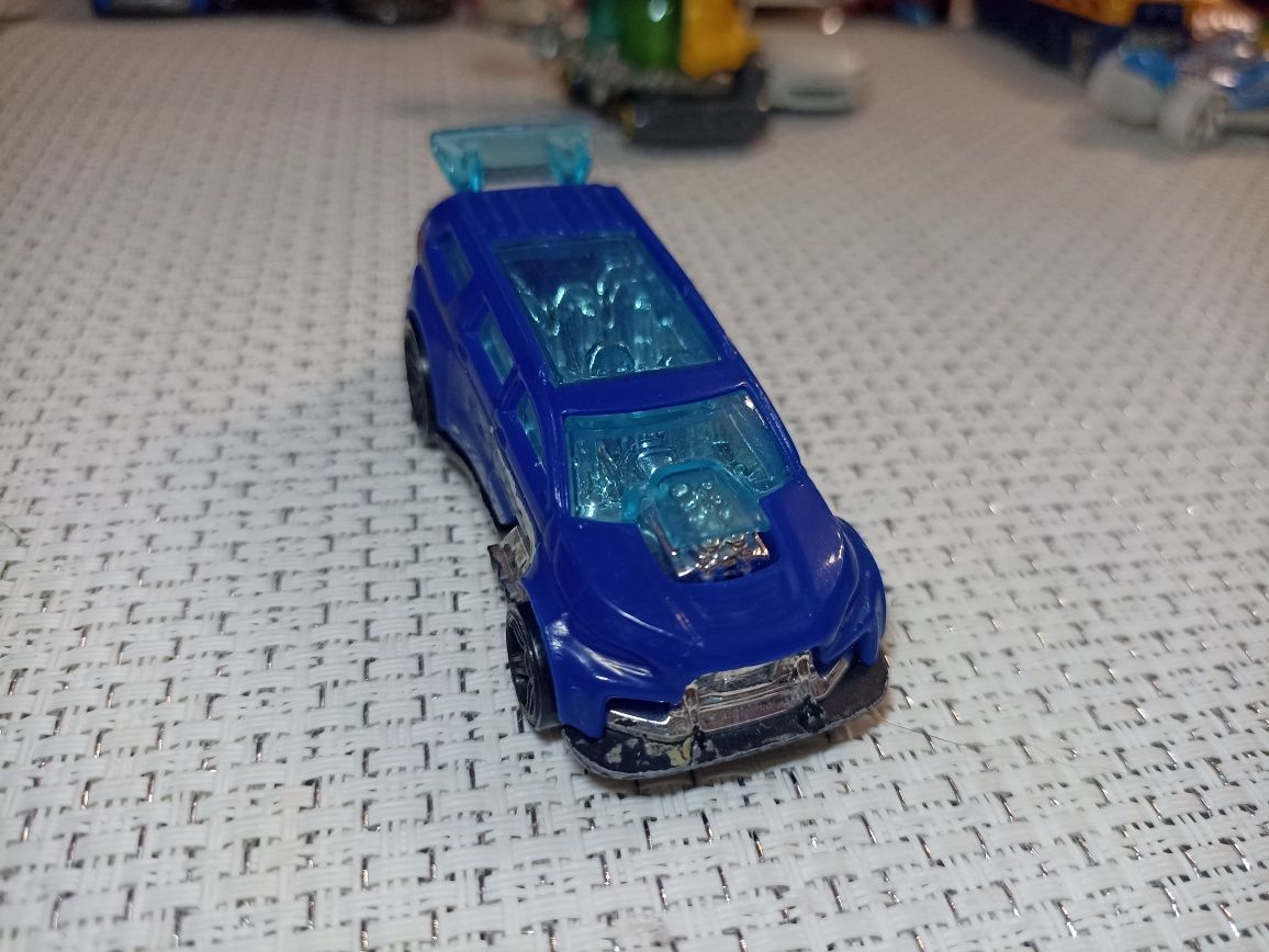 Hot Wheels nitro taligater