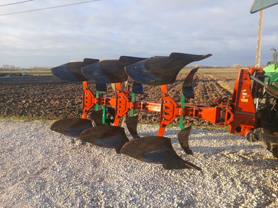 Pług obrotowy Kverneland 3 z Niemiec