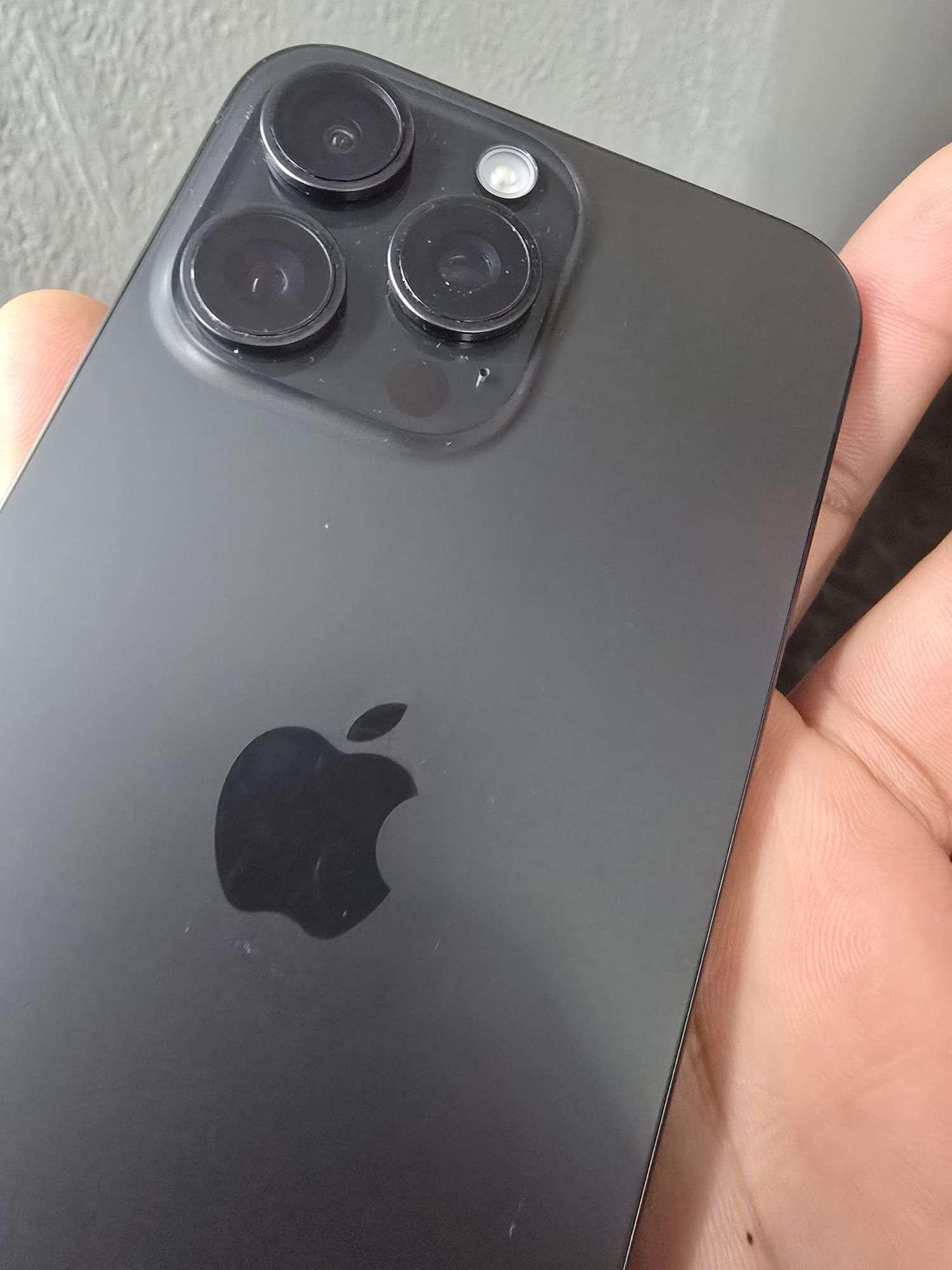 Iphone 15 pro max...256gb