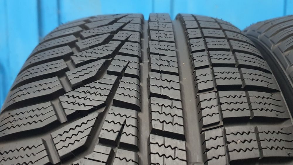 4 x 215/40 R17 Sprzedam opony zimowe Hankook ! Rok 2020