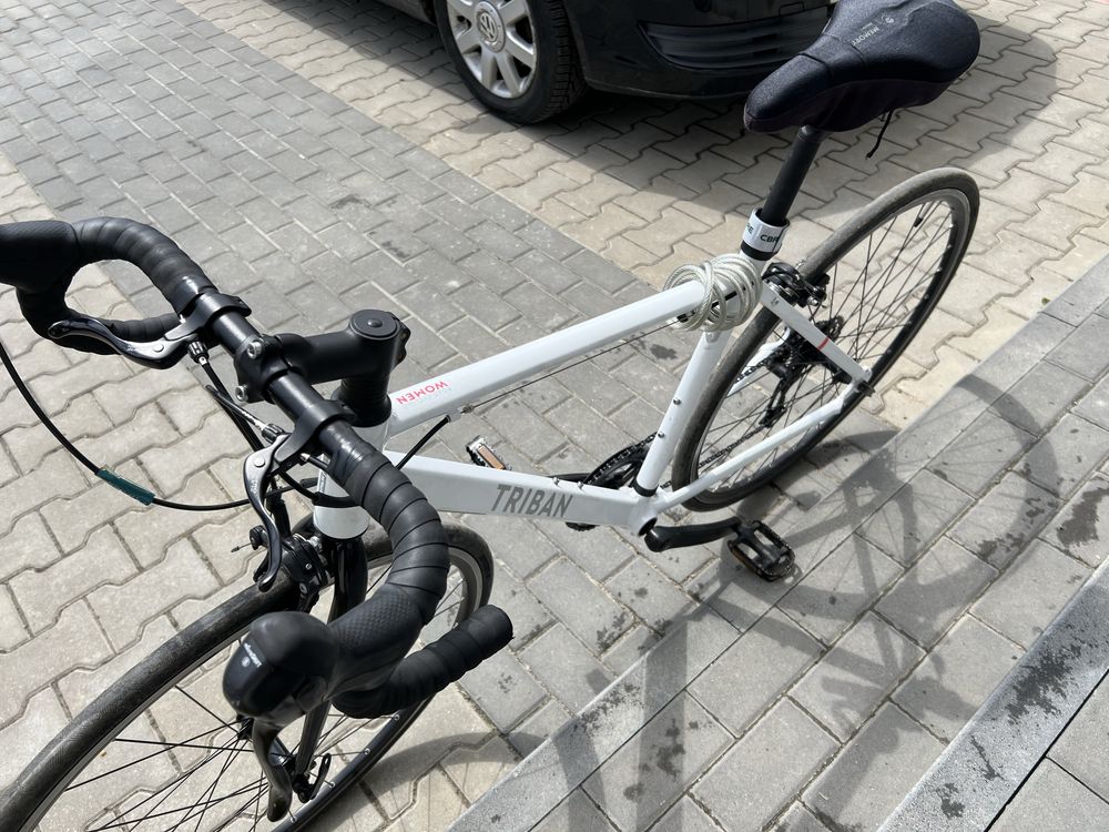 Rower szosowy Decathlon Triban Easy Drive – Stan idealny + gratisy!