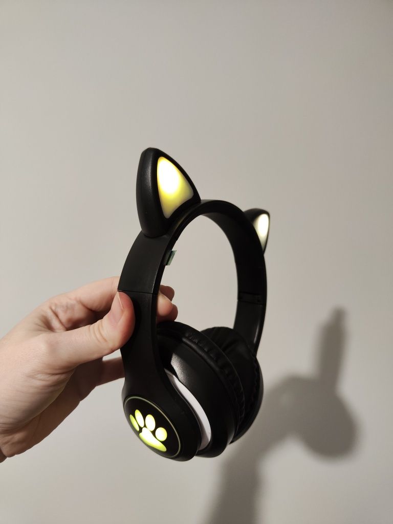 Słuchawki bezprzewodowe z kocimi uszami czarne nowe z pudełkiem