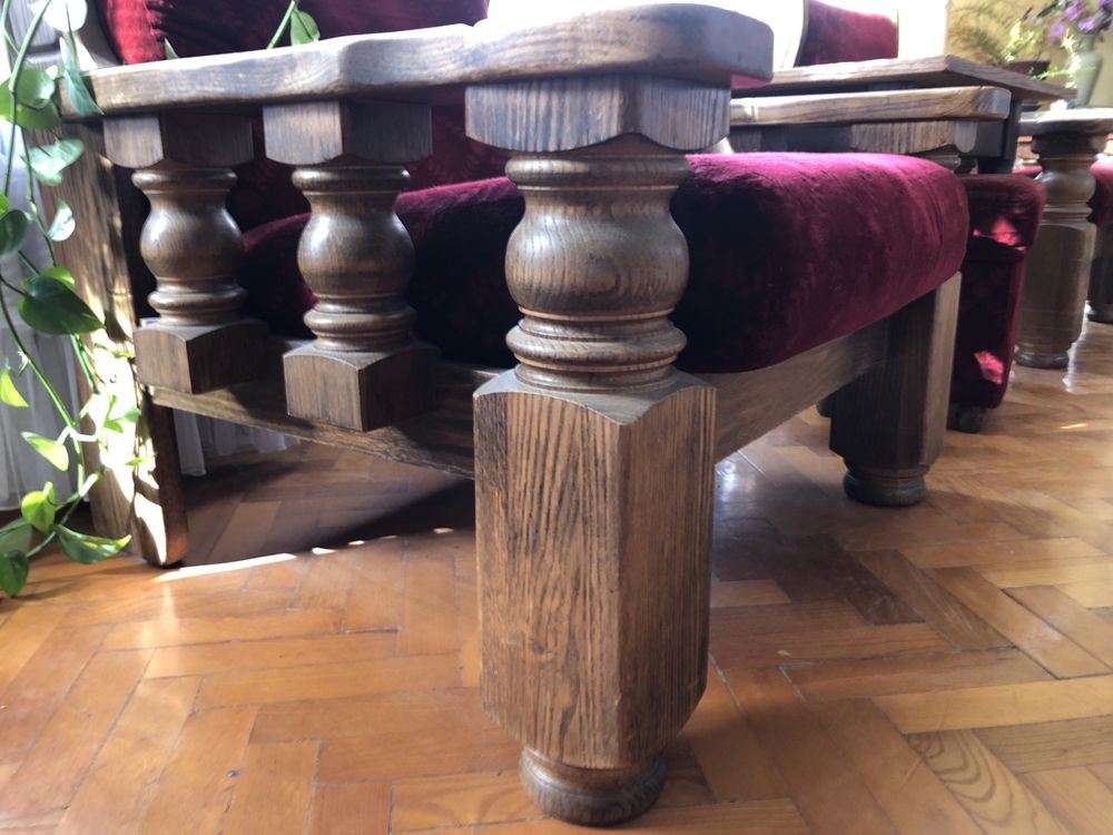 Fotele, kanapa  i stolik - zestaw - meble drewniane do salonu
