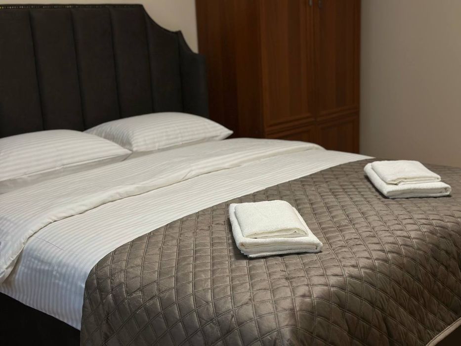 2к квартира подобово центр