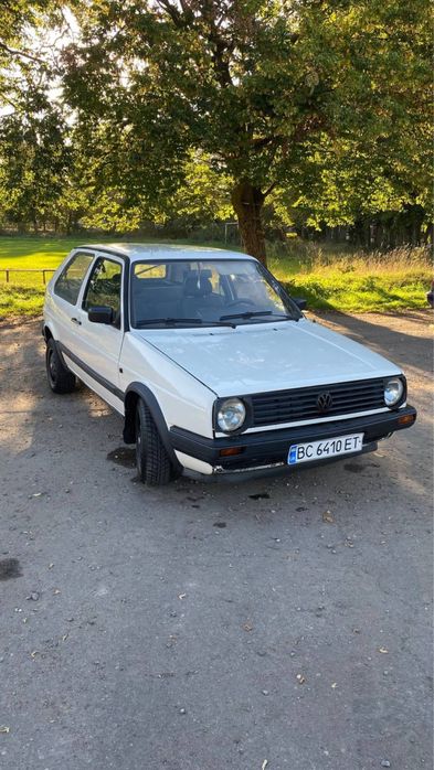 Volkswagen Golf 2