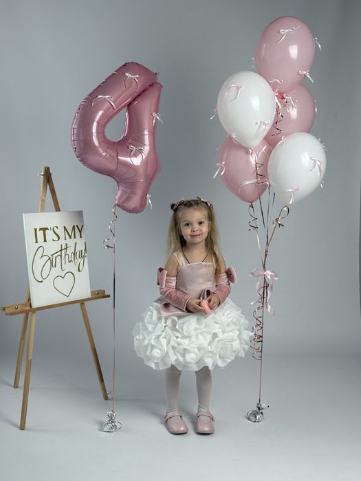 Продам сукню на 4-5 рочків