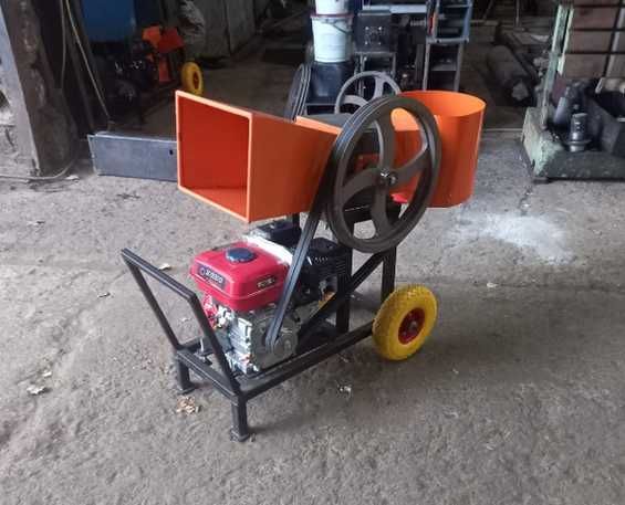 Подрібнювач гілок,дробарка гілок (гіл 50/80/120мм) в зборі З ДВИГУНАМИ