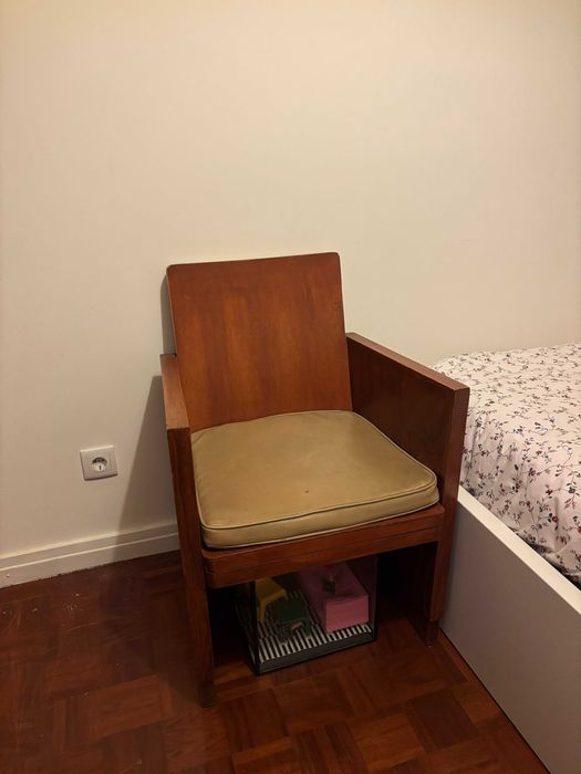 2 Cadeiras vintage em madeira, estilo mid-century / modernista