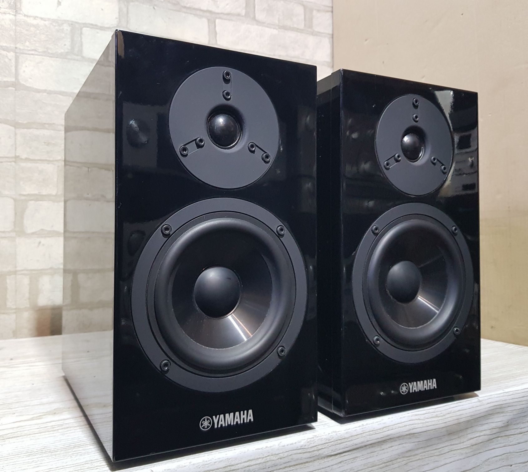 110Вт Полична акустика/полочная Yamaha NS-BP300  б/у з Німеччини