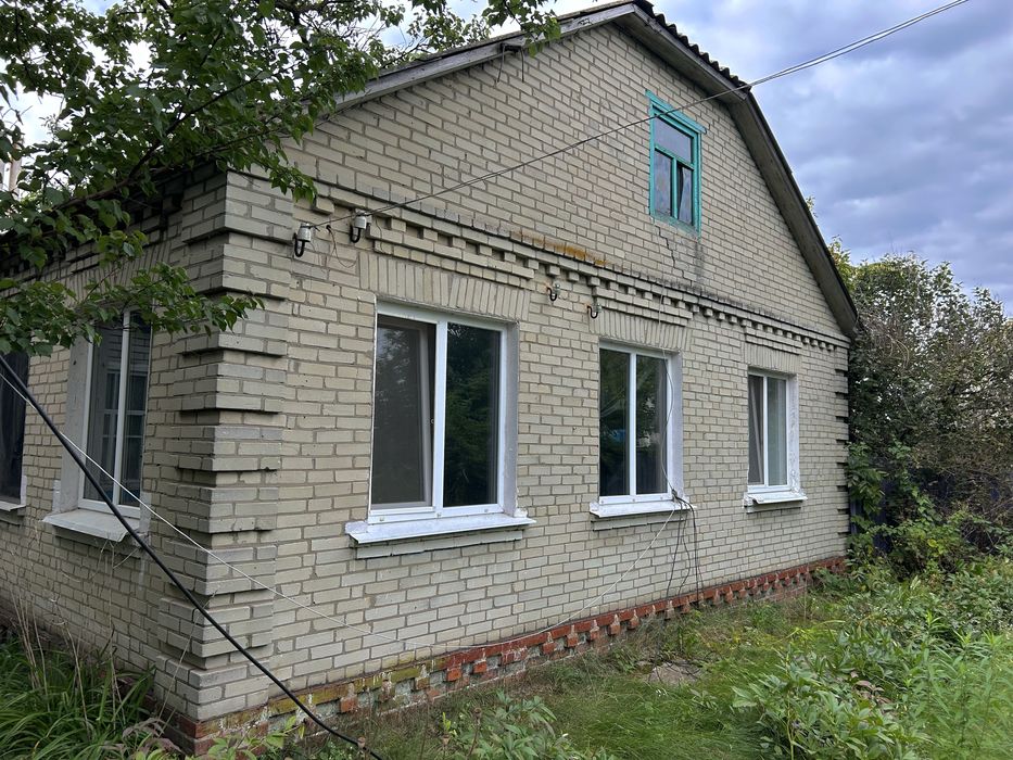 Продам будинок 20 км від Сум .