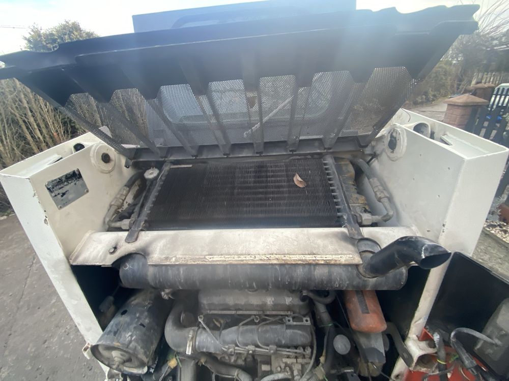 Bobcat 753 miniladowarka