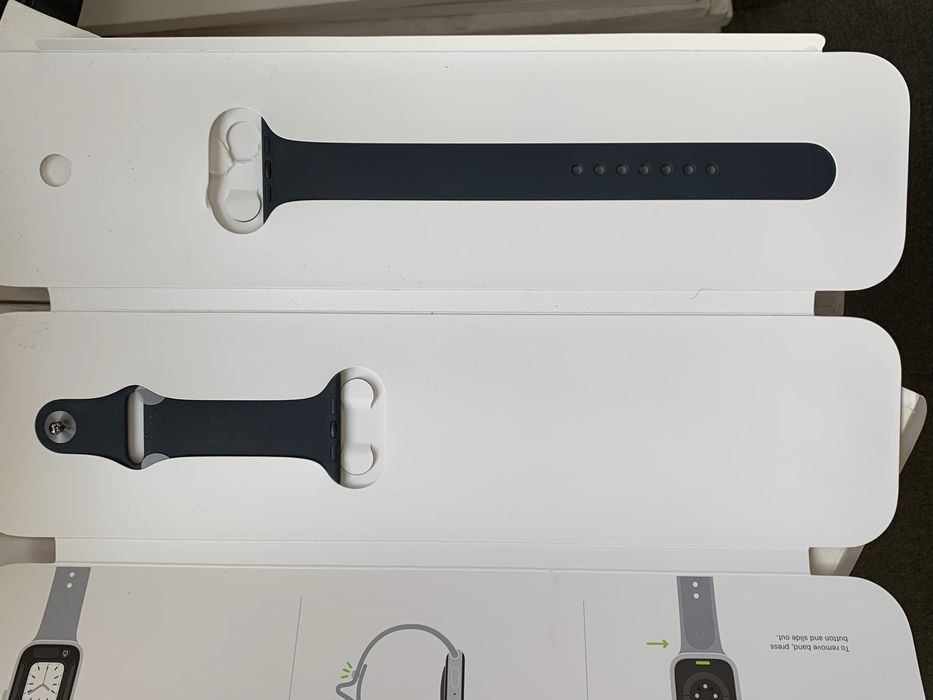 Оригінальні ремінці apple watch open box