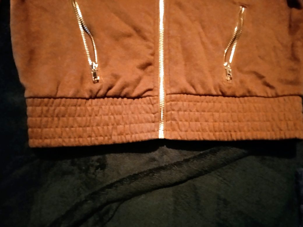 Bluza damska któtka z kapturem Guess,r. S
