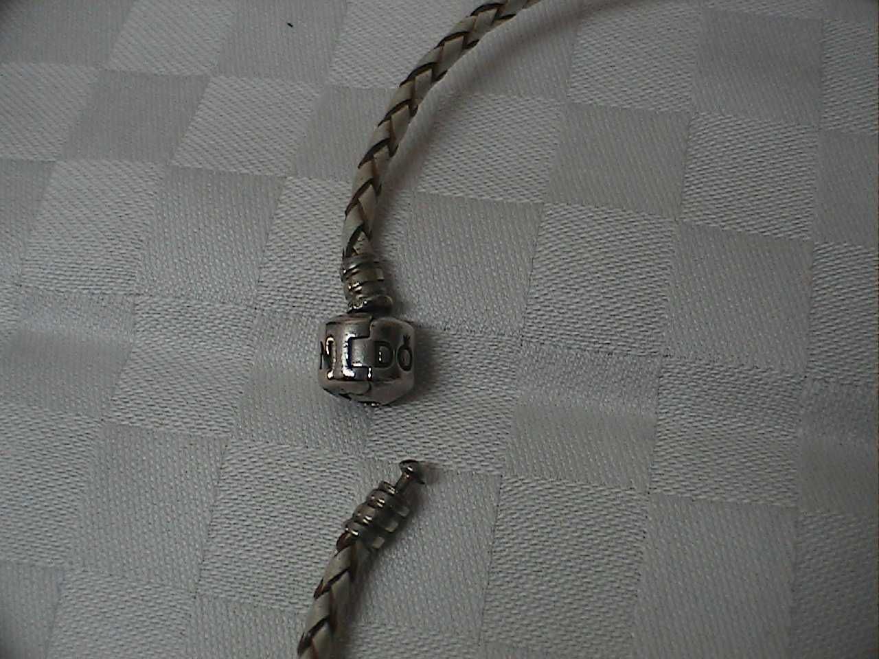 Pulseira original PANDORA pele cinzenta entrançada