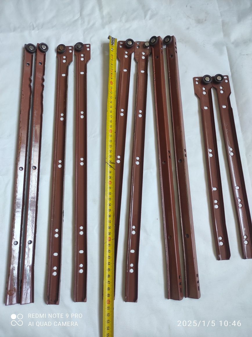 Prowadnice meblowe 50