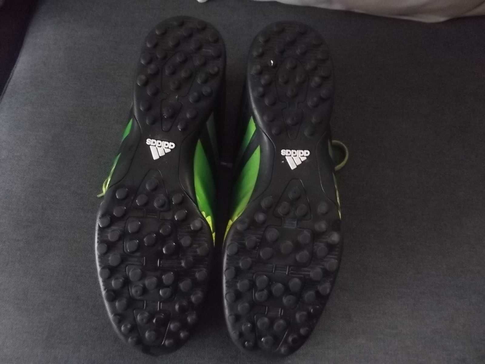 Sapatos Adidas desportivos 45 como novos excelentes pouco uso