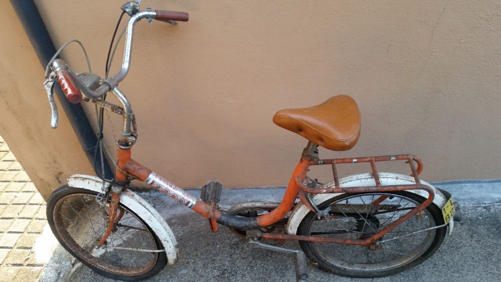 Bicicleta de Passeio Antiga- Marca : Esmaltina