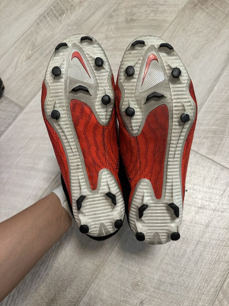Футбольні бутси, копкі Nike