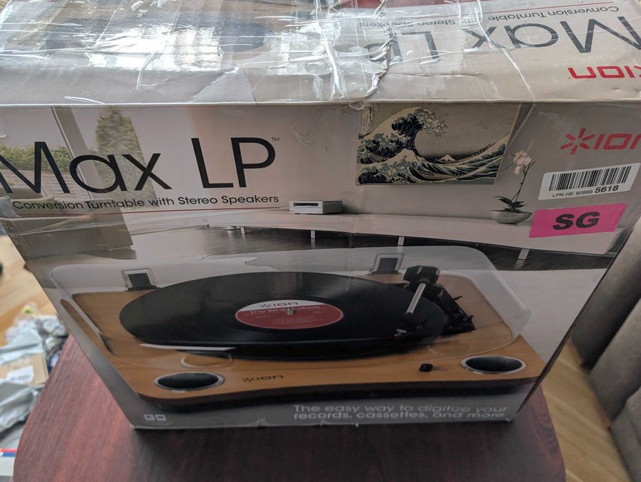 Gramofon ION Max LP z wbudowanymi głośnikami i USB