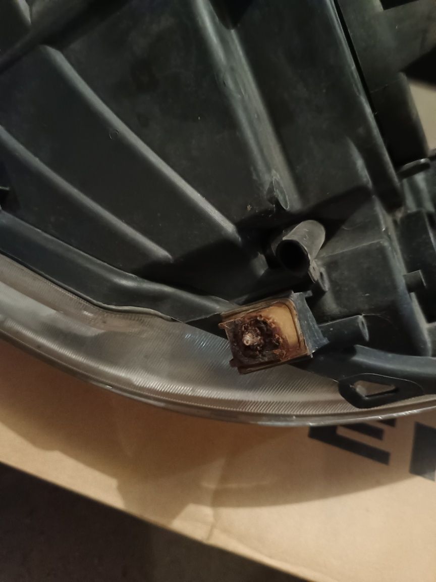 Lampy przód ford ka mk2