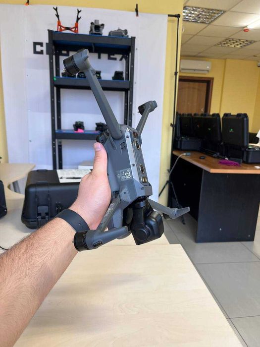 DJI Mavic 3 Pro — стан нового, Без нальоту, без акаунтаів