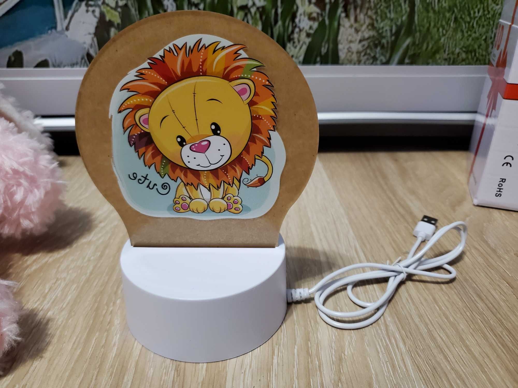 Ночник светиться лев от usb плюс цукерки коробка