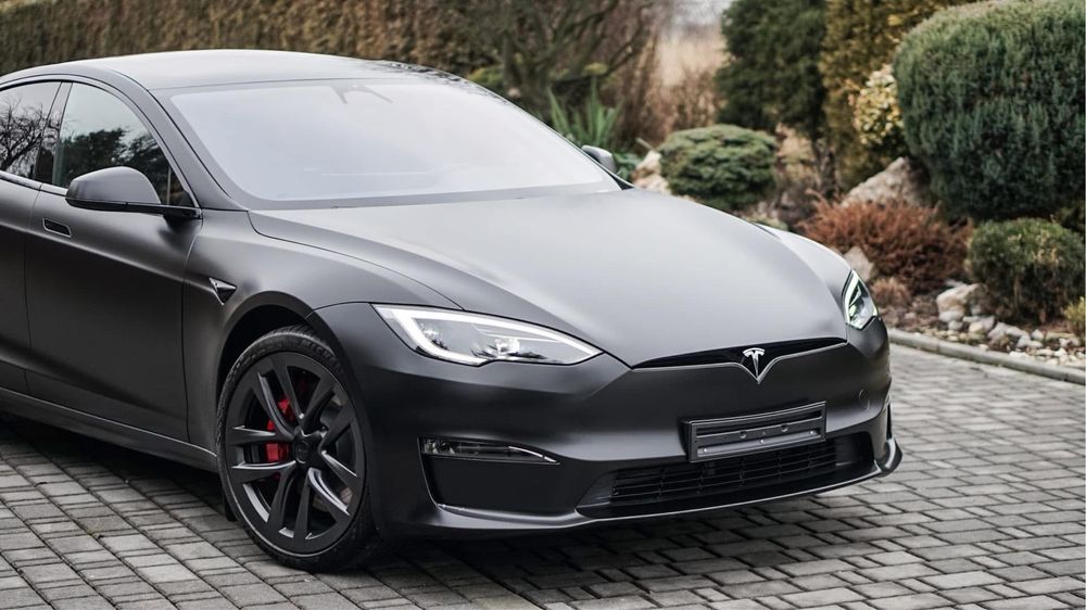 Tesla model s Plaid