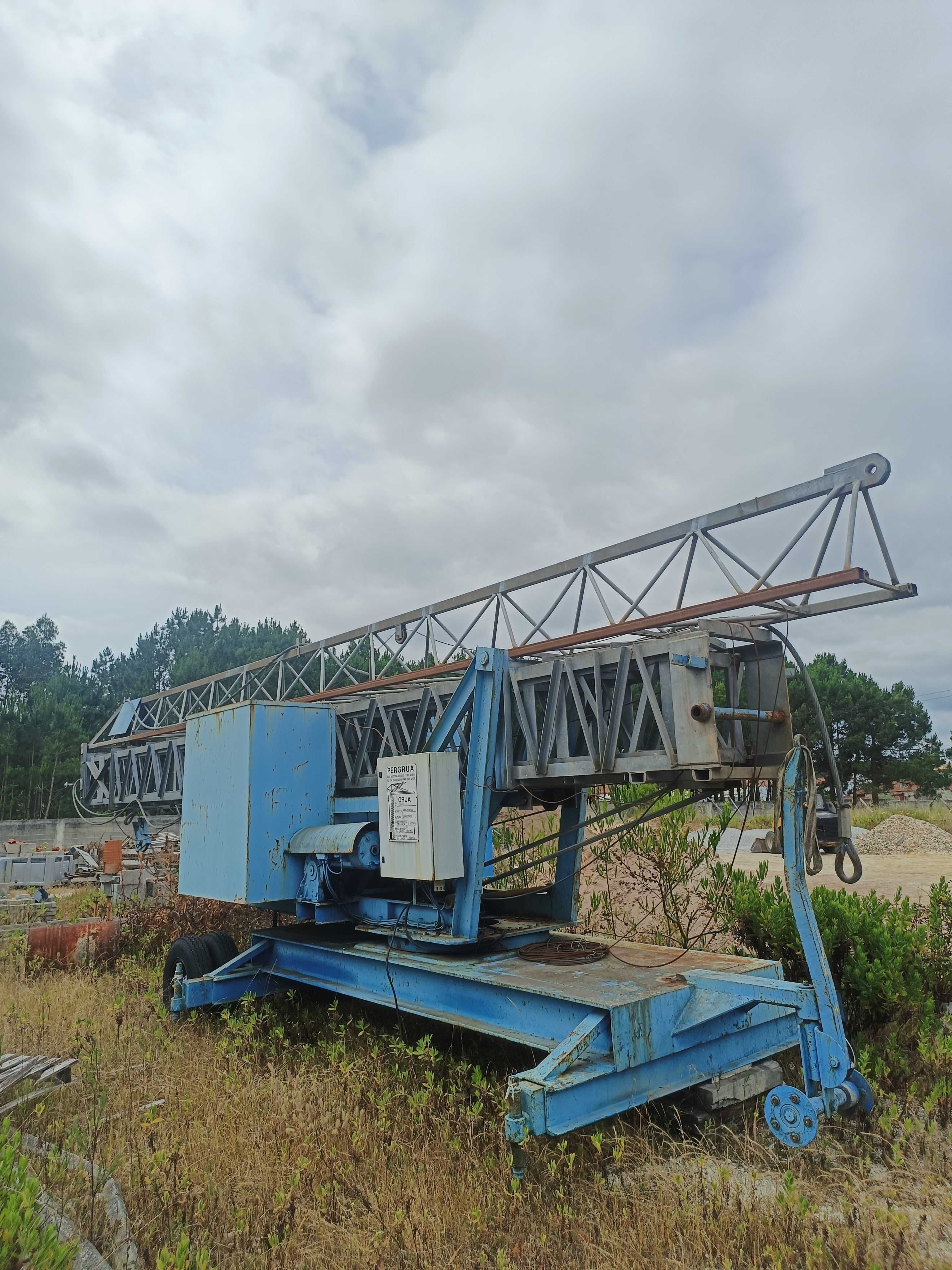 Grua da marca Pergrua