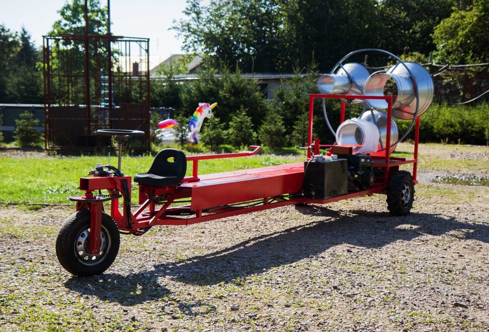 Maszyna do pakowania choinek tubownica samojezdna