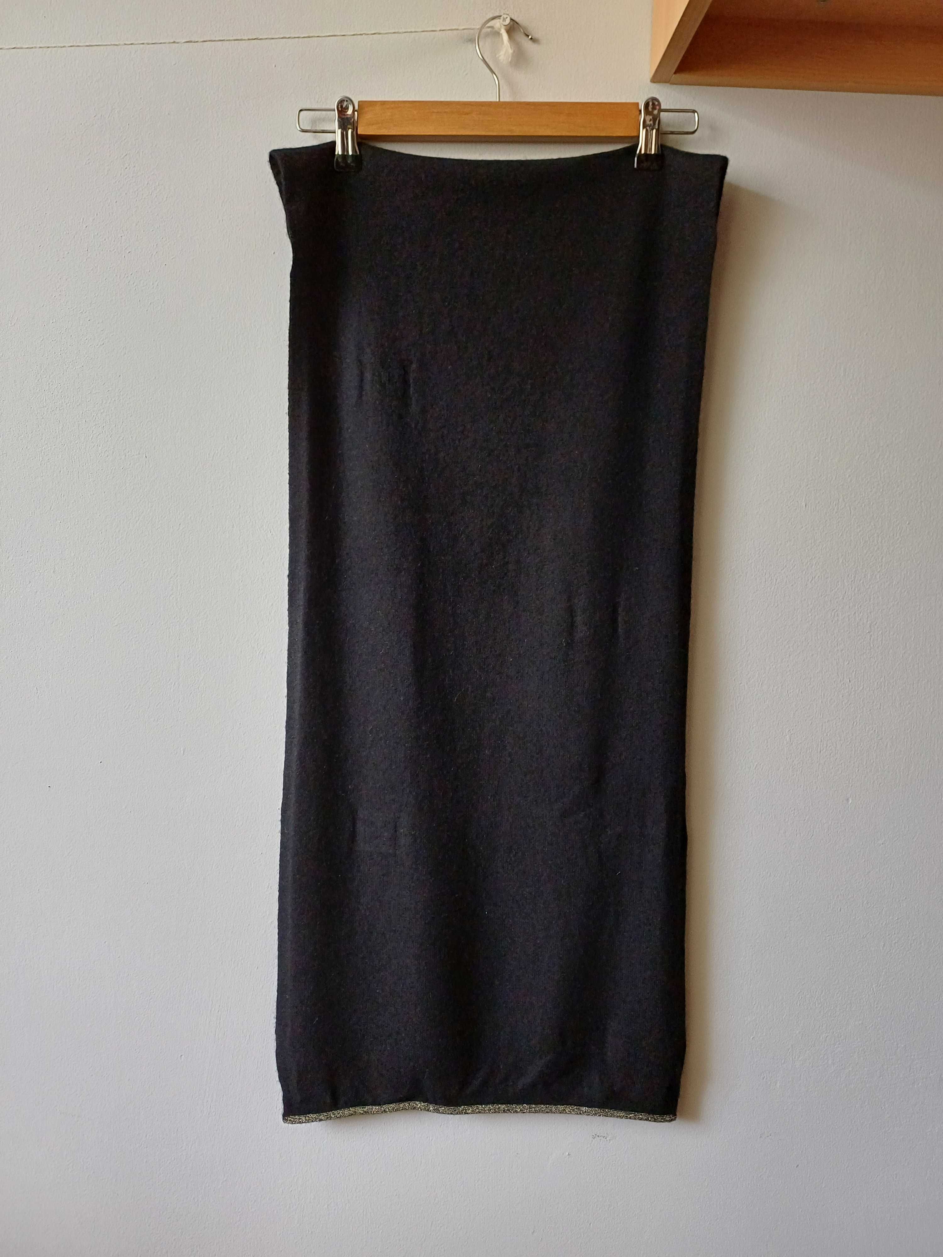 Escada czarny szal wełna kaszmir monogram