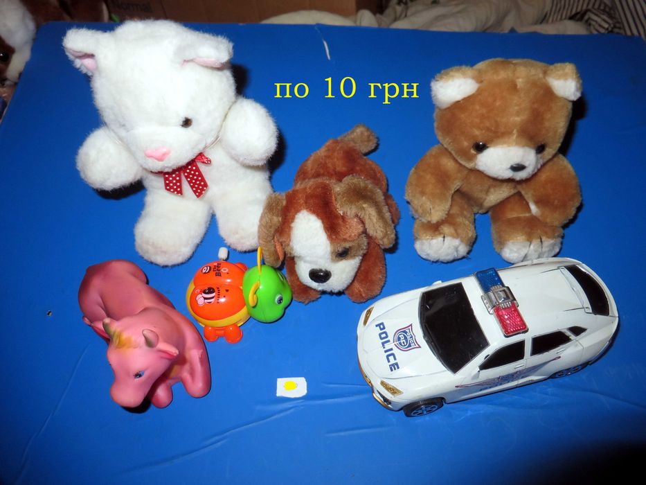 Цікаві іграшки для діток