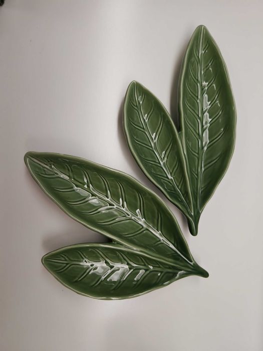 Dwie piękne miseczki w kształcie liści Home&You